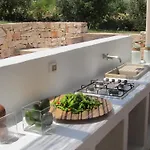 Nuovissima Di Lusso Con Piscina Immensa E Giardino Cisternino