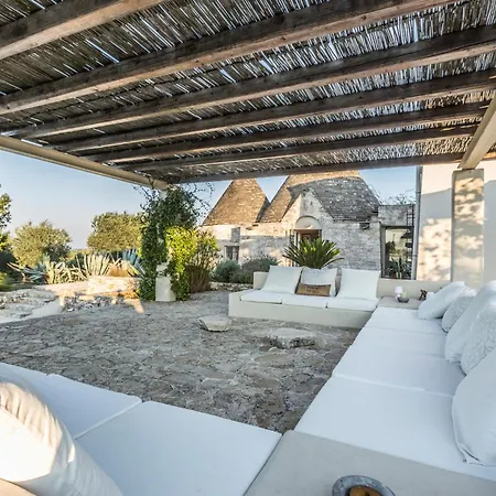 Nuovissima Di Lusso Con Piscina Immensa E Giardino Cisternino